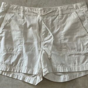 Calvin Klein Women’s 10 White Denim Shorts 4” Inseam High Rise Pockets Cotton